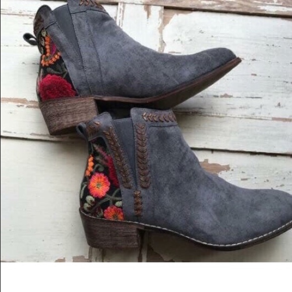Floral Embroidered Grey Booties